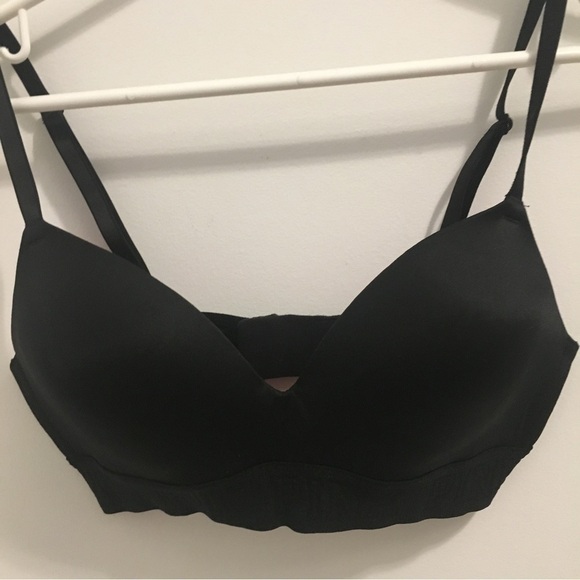 PINK Victoria's Secret Lightly lined  Black Bra Size Small - Picture 8 of 8